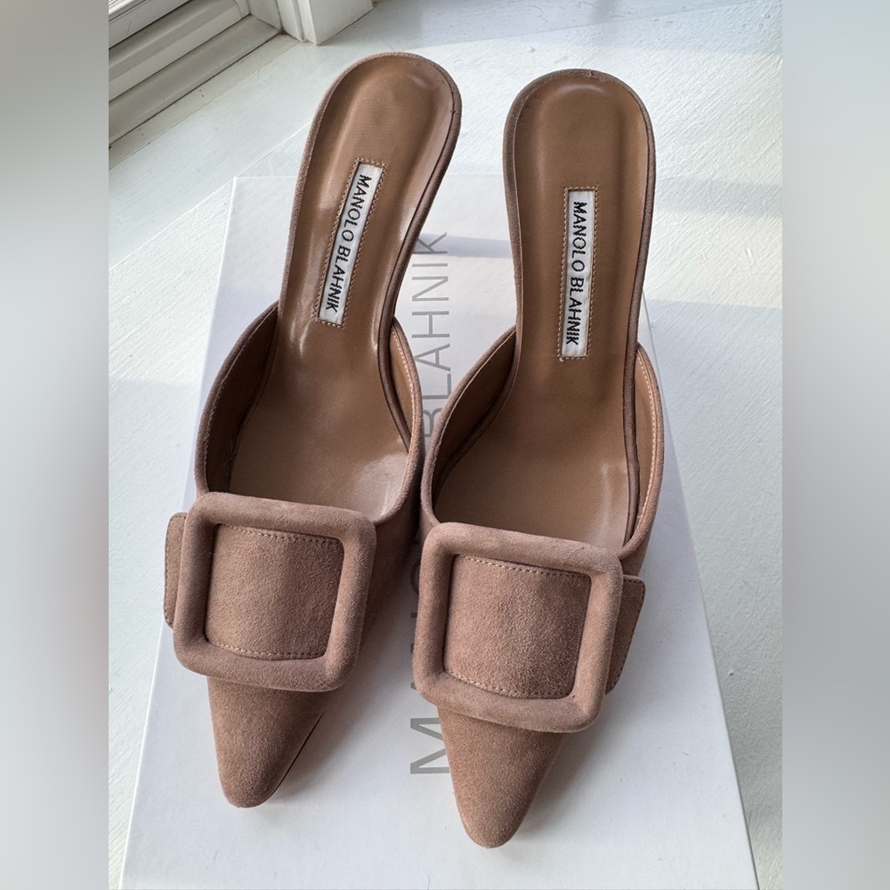 🤎 BROWN SUEDE MANOLO BLAHNIK MAYSALE MULE 🤎